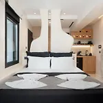 Portara Seaside Luxury
