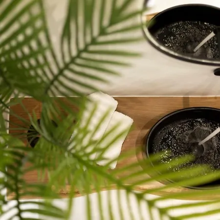 Portara Seaside Luxury Apartmanhotel