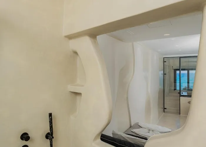 Portara Seaside Luxury Naxos City