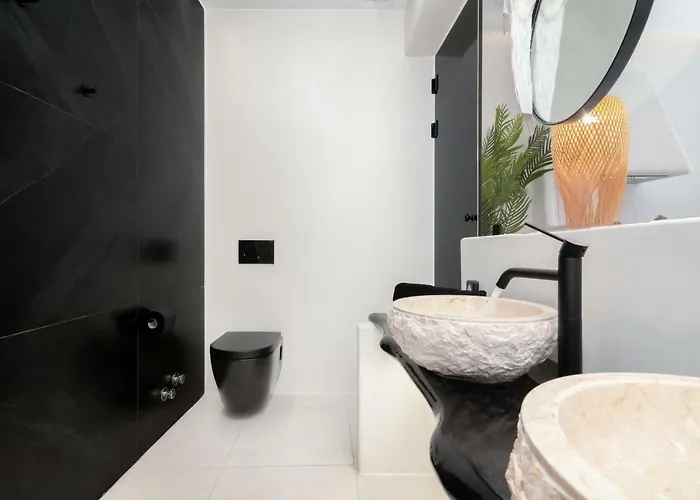 Portara Seaside Luxury Apartmanhotel Naxos City