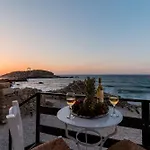 Portara Seaside Luxury Aparthotel