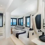 Aparthotel Portara Seaside Luxury 4*