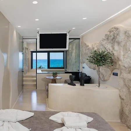 Portara Seaside Luxury Aparthotel Naxos City