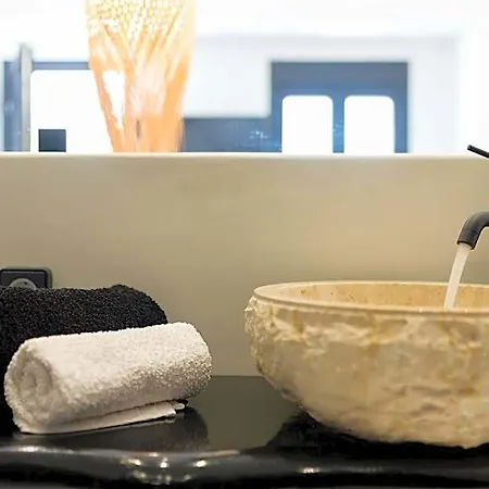 Portara Seaside Luxury Aparthotel Naxos City