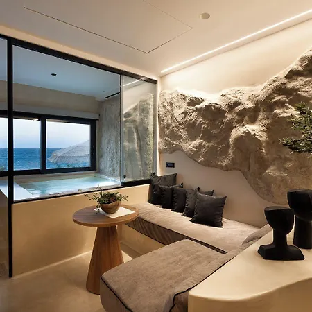 Apartahotel Portara Seaside Luxury 4*