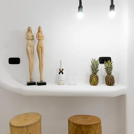 Ξενοδοχείο με διαμερίσματα Portara Seaside Luxury Naxos City