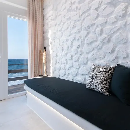 Portara Seaside Luxury Apartahotel Naxos City